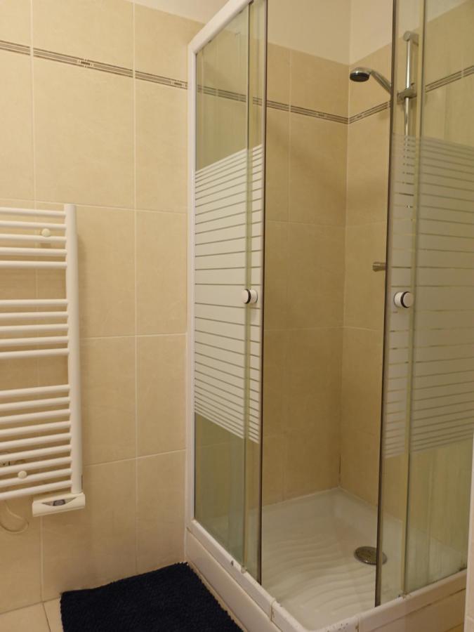 Lovely Appartement With Balcony 5Min Train Station Cannes Buitenkant foto